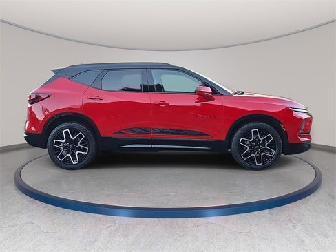Used 2023 Chevrolet Blazer RS w/ Driver Confidence II Package image 5
