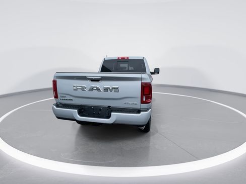 Used 2026 RAM 2500 Laramie AWD/4WD image 7