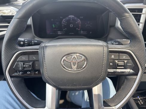 Used 2022 Toyota Tundra Platinum RWD image 16
