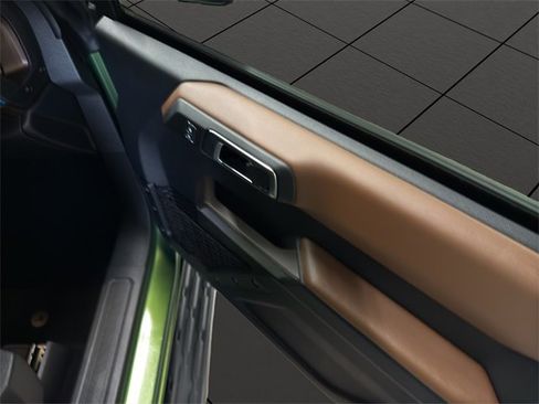 Used 2022 Ford Bronco Outer Banks image 17