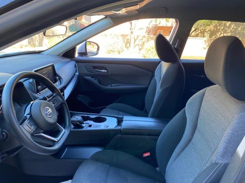 Used 2021 Nissan Rogue SV FWD image 30