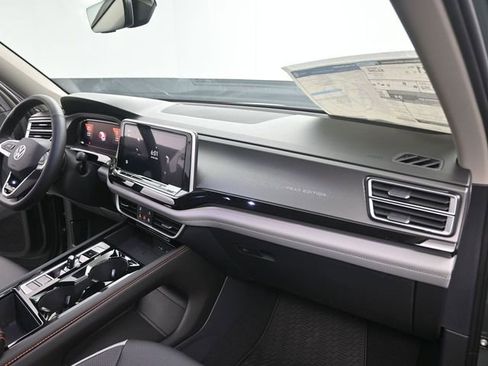 New 2026 Volkswagen Atlas Peak Edition image 27