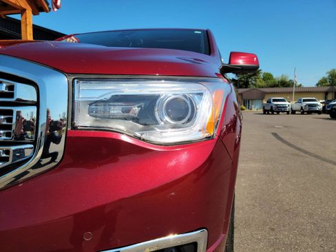 Used 2018 GMC Acadia Denali w/ Technology Package AWD/4WD image 20