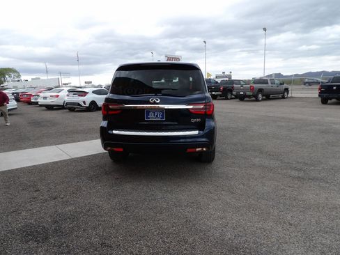 Used 2021 INFINITI QX80 Luxe image 9