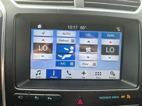 Used 2017 Ford Explorer Limited w/ Equipment Group 301A AWD/4WD image 24