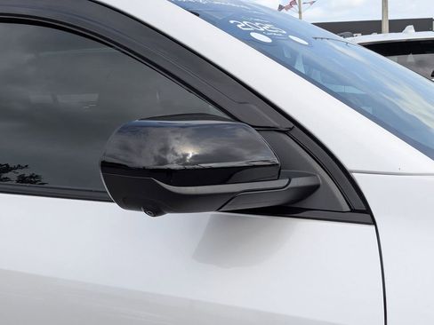 Certified 2025 Chevrolet Equinox RS w/ Safety and Technology Package AWD/4WD image 11