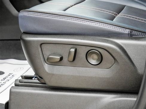 Used 2025 Chevrolet Silverado 2500 High Country w/ Technology Package image 34