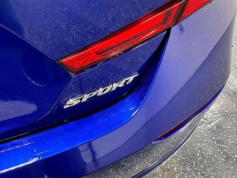 Used 2018 Honda Accord Sport image 23