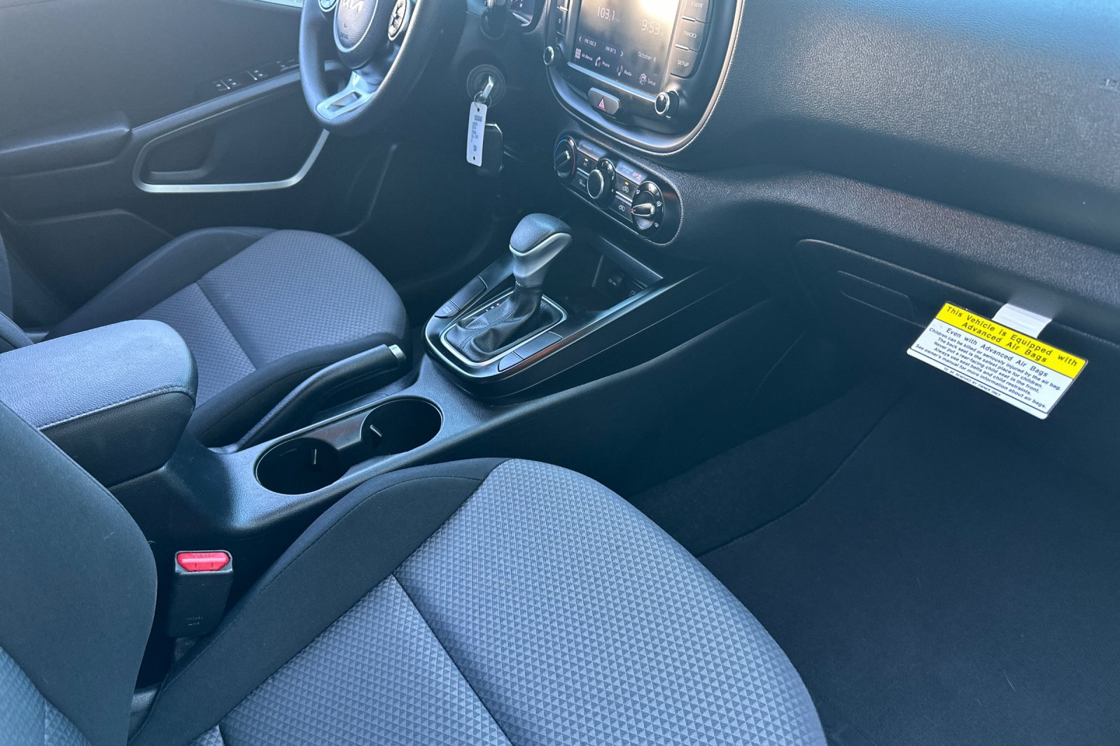 Used 2022 Kia Soul LX FWD image 17