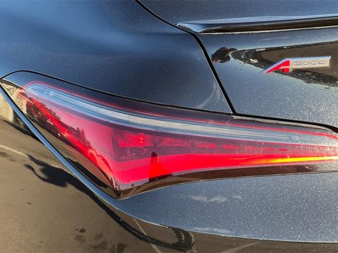 Used 2023 Acura Integra A-Spec image 31