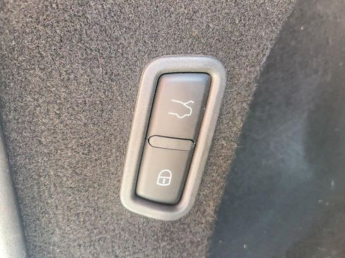 Used 2022 Maserati Levante GT image 22