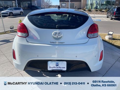 Used 2013 Hyundai Veloster Base w/ Style Pkg image 13