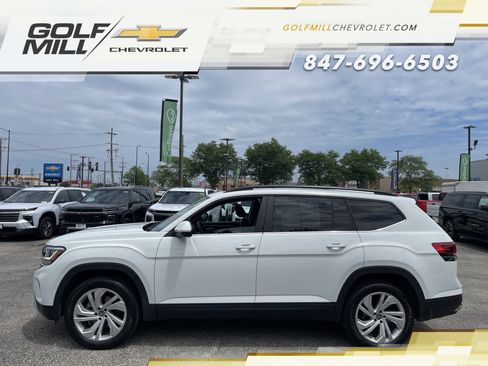 Used 2023 Volkswagen Atlas SE w/ Panoramic Sunroof Package AWD/4WD image 9