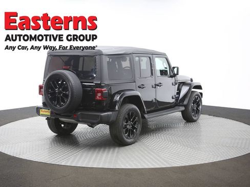 Used 2021 Jeep Wrangler Unlimited Sahara w/ Cold Weather Group AWD/4WD image 41