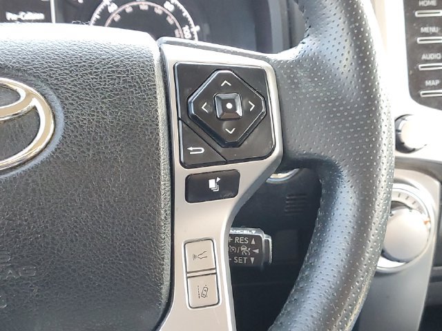 Used 2021 Toyota 4Runner SR5 Premium AWD/4WD image 18