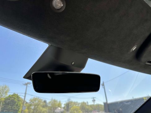 Used 2022 Tesla Model S AWD/4WD image 27