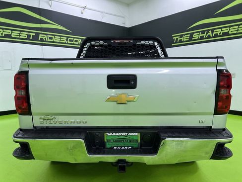 Used 2016 Chevrolet Silverado 1500 LT w/ LT Convenience Package AWD/4WD image 8