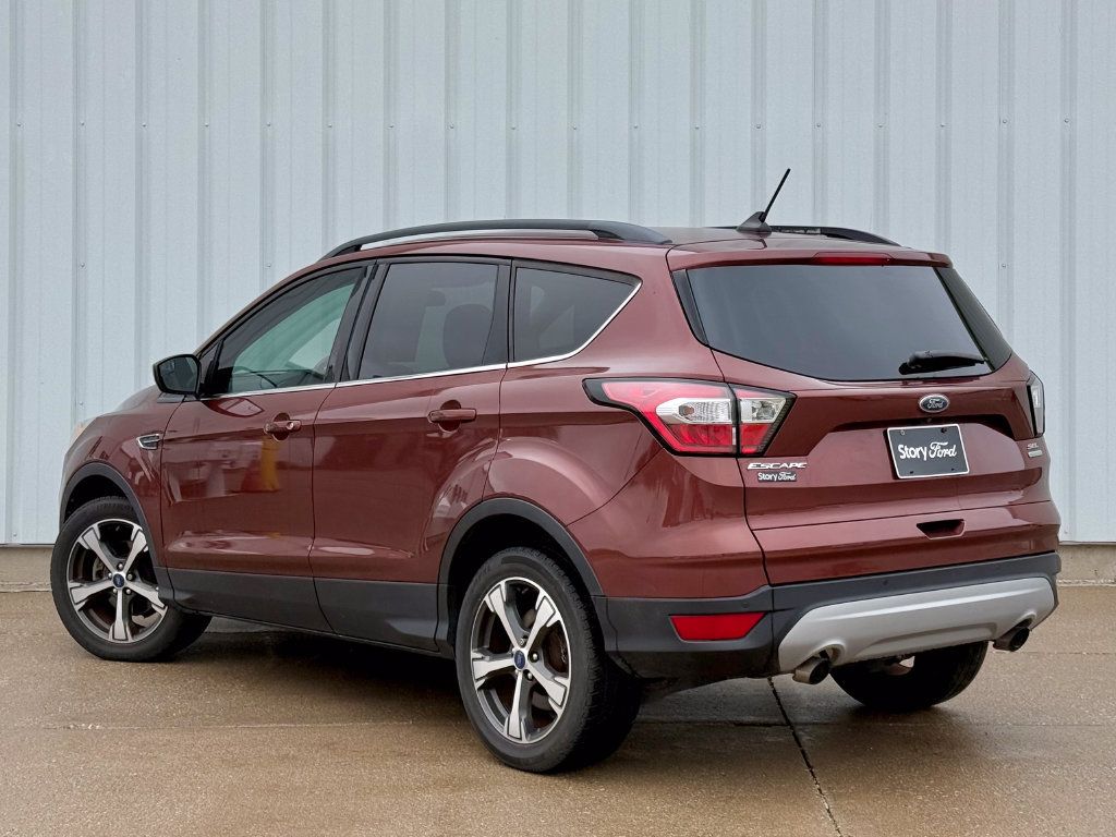 Used 2018 Ford Escape SEL FWD image 4