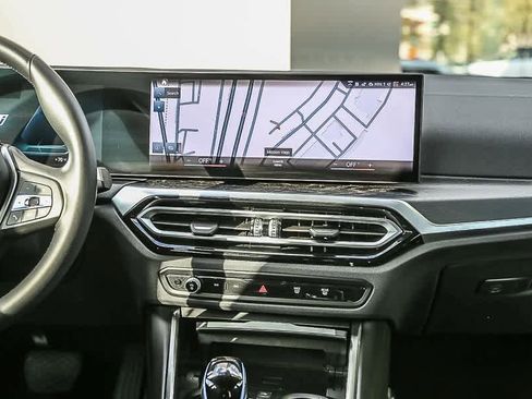 Used 2022 BMW i4 eDrive40 image 13