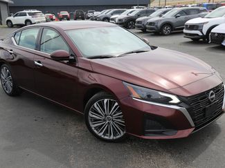 Used 2023 Nissan Altima 2.5 SL video 1