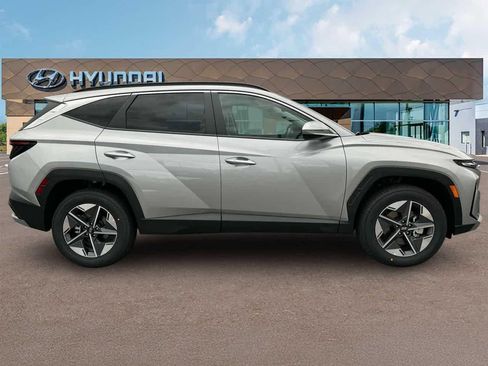 New 2025 Hyundai Tucson SEL AWD/4WD image 9