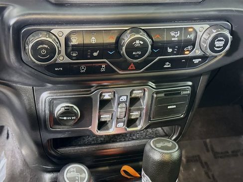 Used 2021 Jeep Wrangler Unlimited Sport w/ Sun And Sound Package AWD/4WD image 8