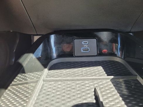 Certified 2022 Ford Mustang Mach-E Premium image 25