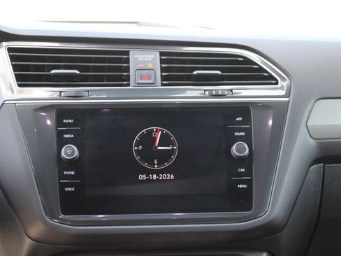 Used 2023 Volkswagen Tiguan SE R-Line FWD image 16