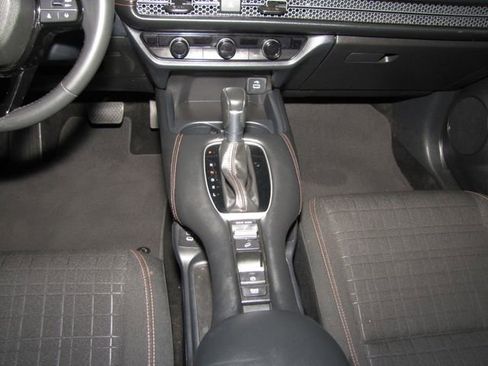 Certified 2024 Honda HR-V Sport image 14
