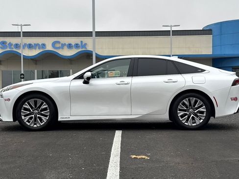 Used 2023 Toyota Mirai XLE w/ Advanced Technology Package image 2