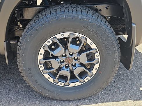 New 2026 Nissan Frontier PRO-4X w/ Tow Package AWD/4WD image 32