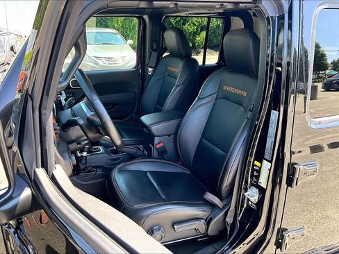 Used 2023 Jeep Gladiator Mojave w/ Cold Weather Group AWD/4WD image 10