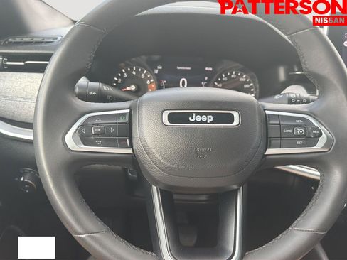 Used 2024 Jeep Compass Latitude AWD/4WD image 17