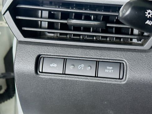 Used 2023 Nissan Altima 2.5 SV image 17