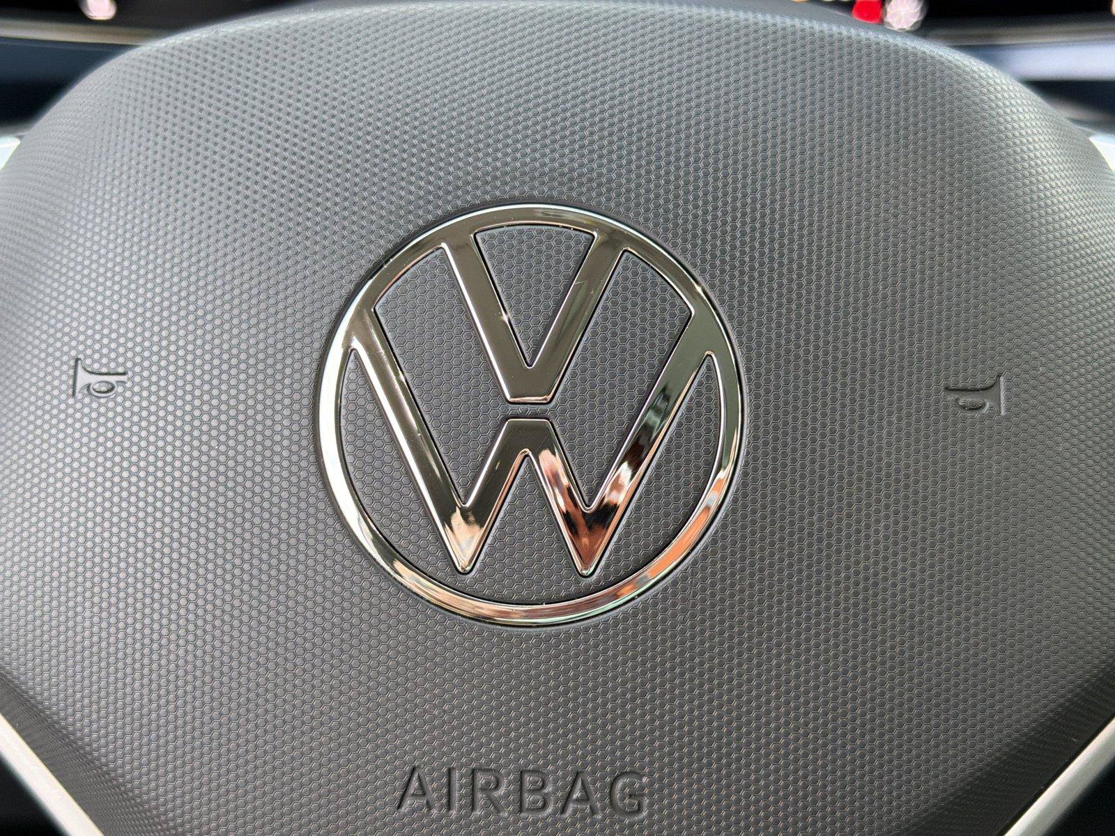 Used 2024 Volkswagen Taos SE FWD image 23