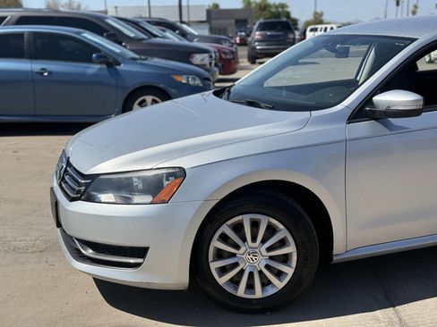 Used 2014 Volkswagen Passat 1.8T S image 6