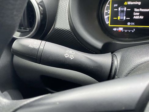 Used 2023 Nissan Kicks SV image 26