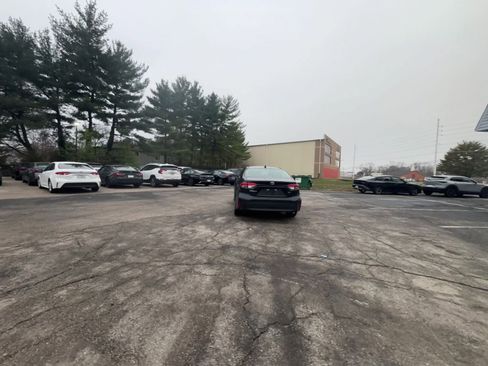 Used 2025 Toyota Corolla LE image 16