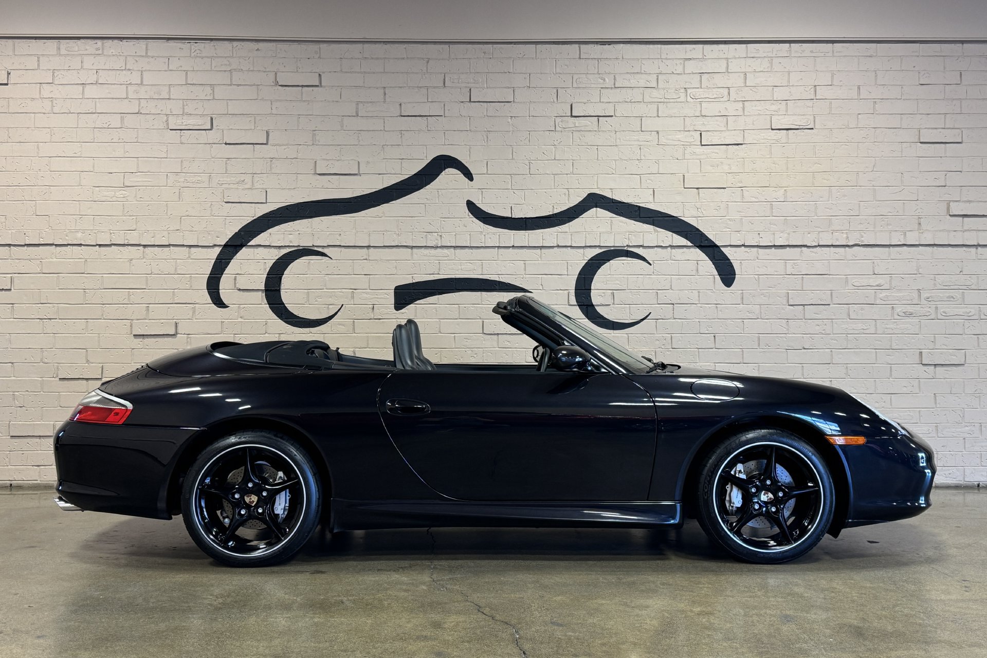 Used 2003 Porsche 911 Carrera 4 AWD/4WD image 4