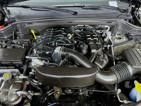 Certified 2025 Dodge Durango GT AWD/4WD image 40