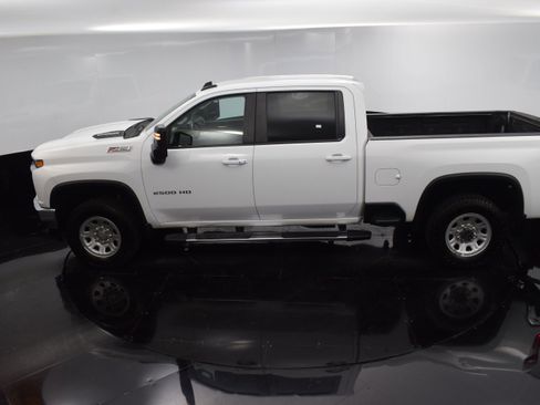 Used 2023 Chevrolet Silverado 2500 LT w/ Convenience Package image 27