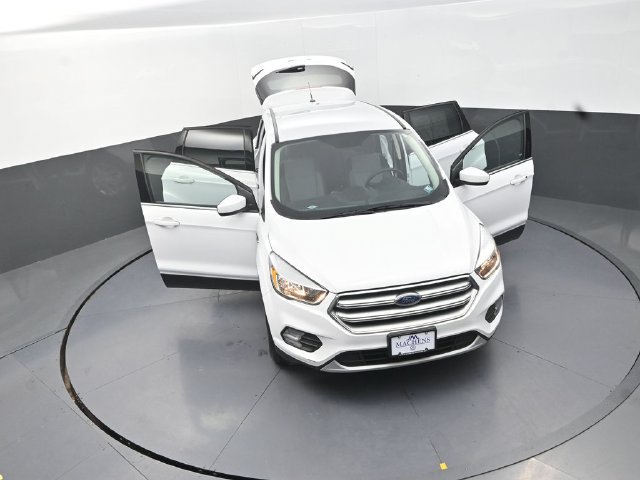 Used 2017 Ford Escape SE AWD/4WD image 27