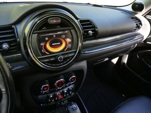 Used 2017 MINI Cooper Clubman S image 8