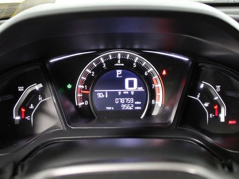 Used 2018 Honda Civic Sport image 14