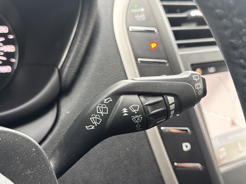 Used 2017 Lincoln MKC Reserve AWD/4WD image 17