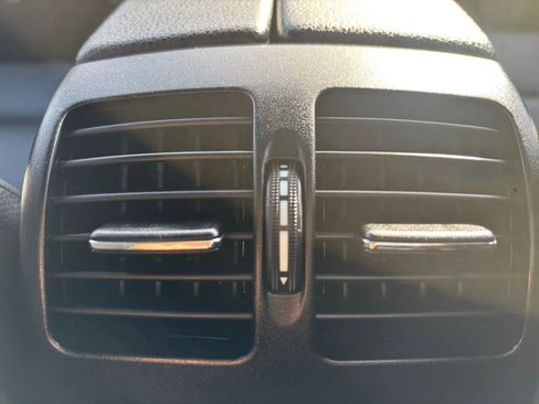 Used 2012 Mercedes-Benz C 300 C 300 4MATIC Sport Sedan 4D image 29