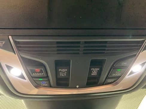 Used 2023 Acura MDX A-Spec AWD/4WD image 25