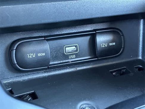 Used 2022 Kia Soul LX image 31