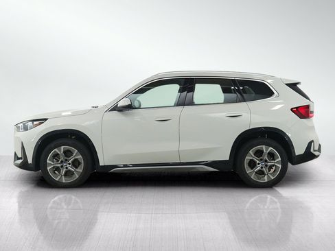 Used 2026 BMW X1 xDrive28i AWD/4WD image 2
