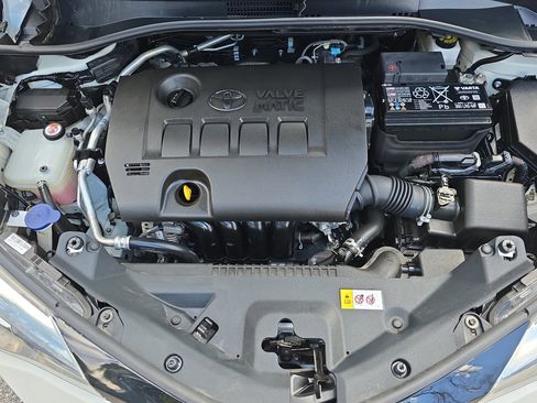 Used 2020 Toyota C-HR XLE image 29